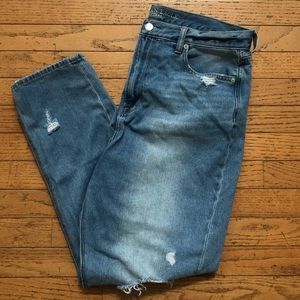 American Eagle Mom Jeans, Medium Wash, Size 14 Regular